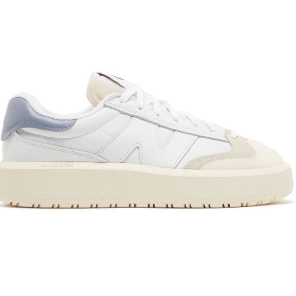 New Balance CT303 | Women's White and Cream |size 8 (men’s size 6.5)